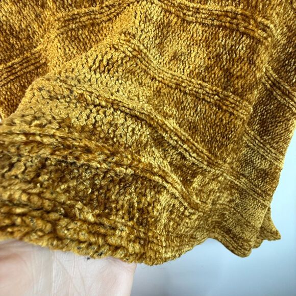 NWOT Free People 'Velvet Dreams' Gold Pullover Knit Wide-Arm Sweater - Picture 7 of 8